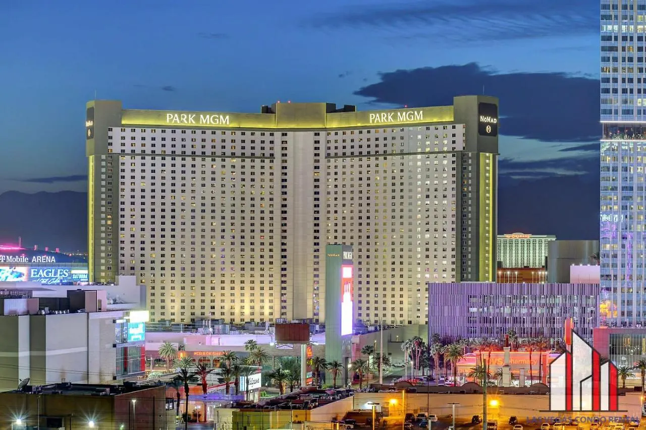 Mgm Signature-11-605 F1 Track & Strip View Balcony Las Vegas